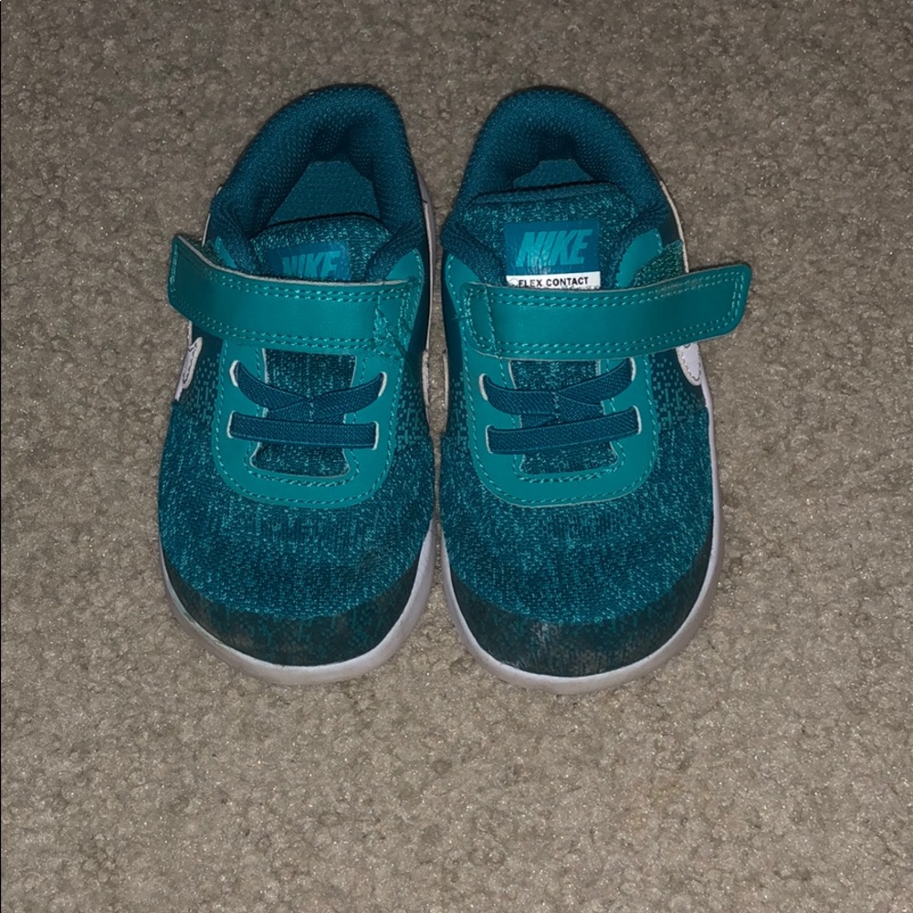 Nike toddler shoes